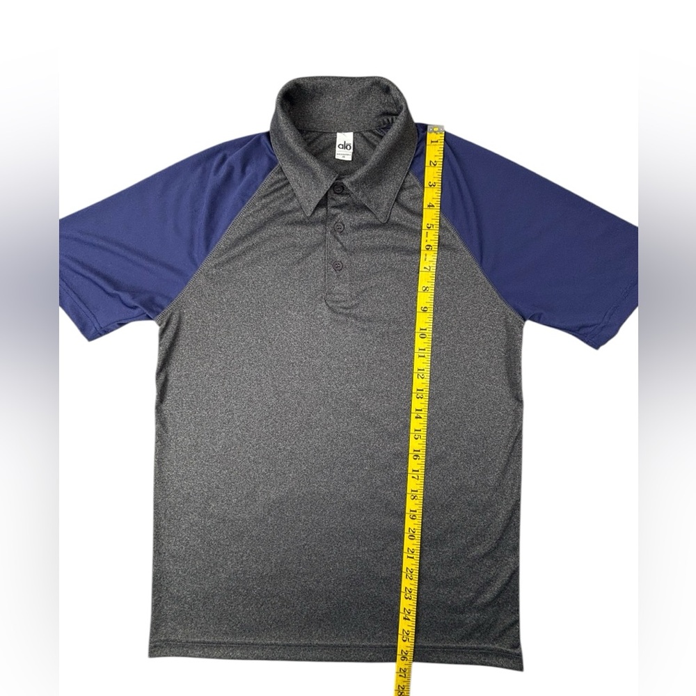 Alo | Performance Three-Button Raglan Polo | XS - Picture 2 of 4